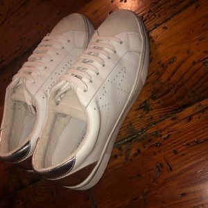 Brand new Steve Madden Sneakers